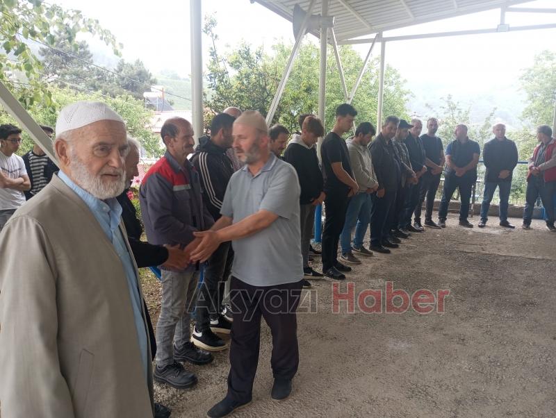 Eşi ile kaza yapan sürücü toprağa verildi