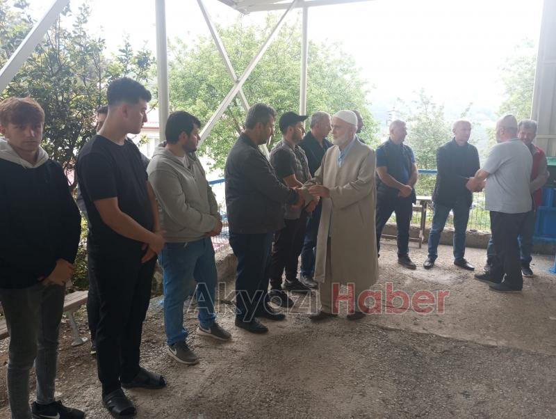 Eşi ile kaza yapan sürücü toprağa verildi