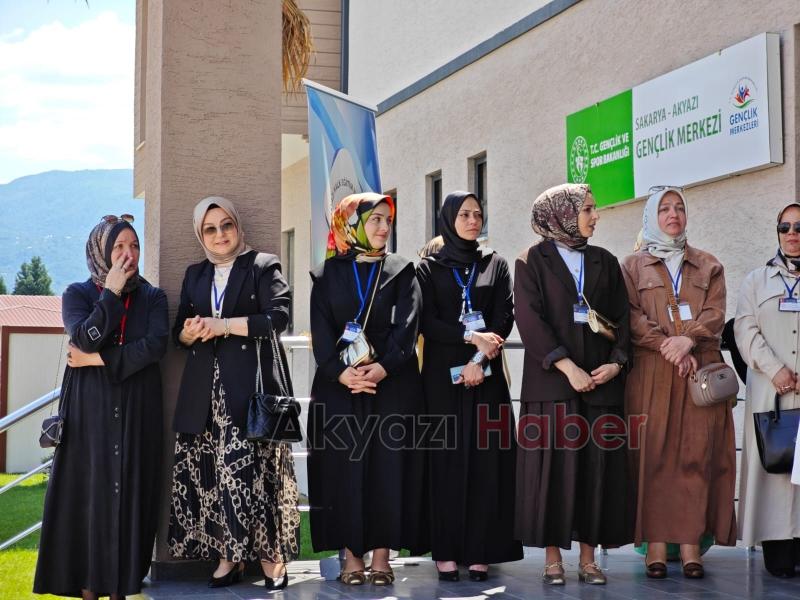 Kadın Gücü ve Sanatın Buluşması Akyazı HEM de Anlamlı Sergi