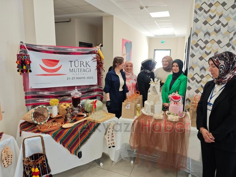 Kadın Gücü ve Sanatın Buluşması Akyazı HEM de Anlamlı Sergi