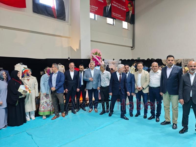 Kadın Gücü ve Sanatın Buluşması Akyazı HEM de Anlamlı Sergi