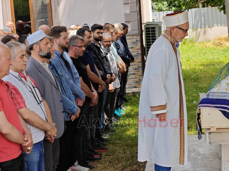 Sündüz Özmen defnedildi