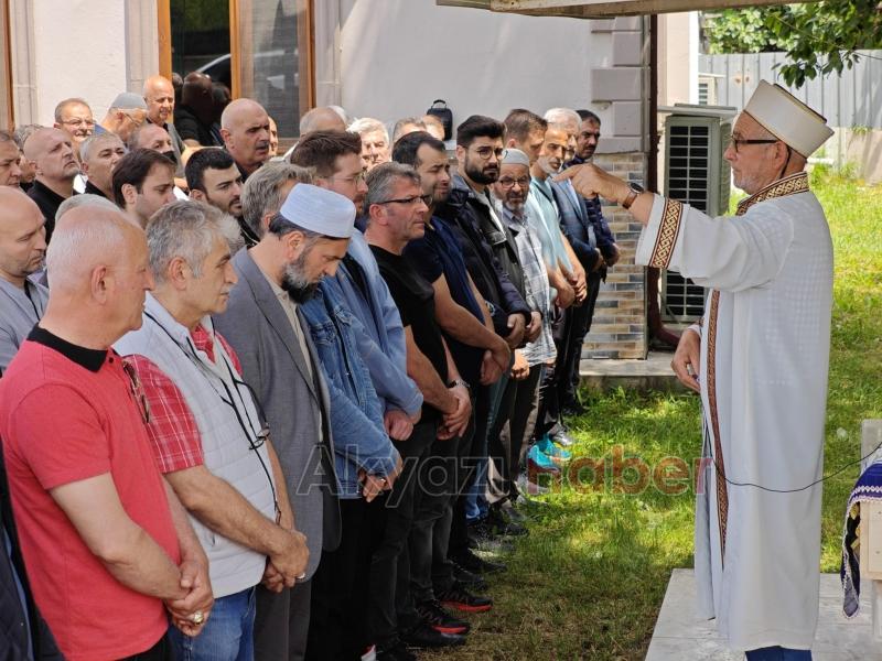 Sündüz Özmen defnedildi