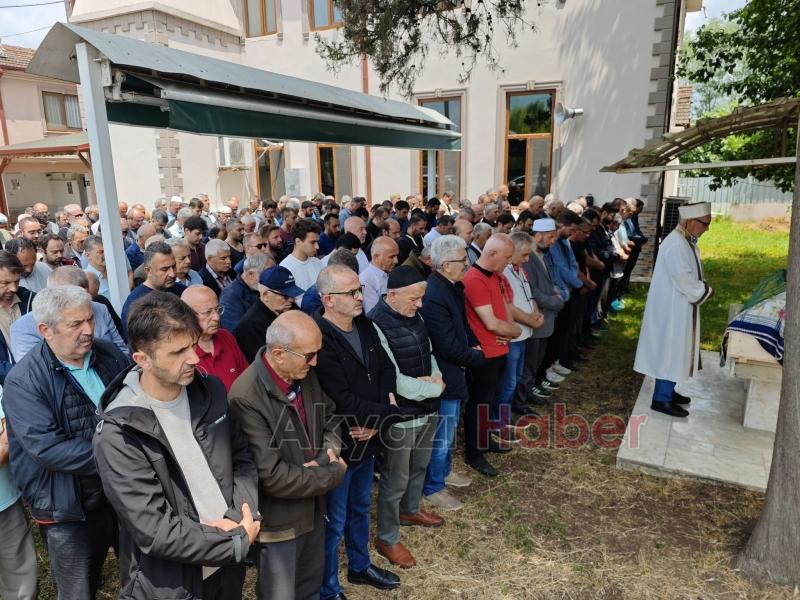 Sündüz Özmen defnedildi