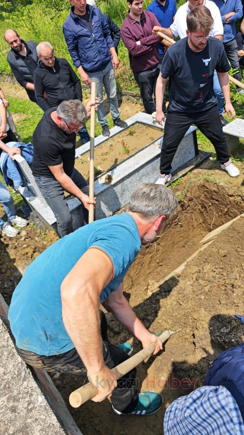Sündüz Özmen defnedildi