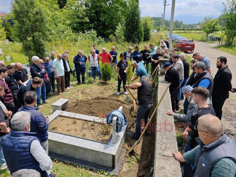 Sündüz Özmen defnedildi