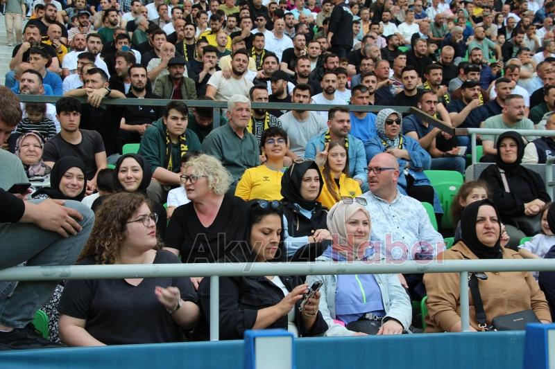 As Akyazıspor şampiyonluk maçını kaybetti