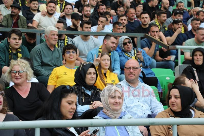 As Akyazıspor şampiyonluk maçını kaybetti