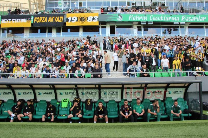 As Akyazıspor şampiyonluk maçını kaybetti