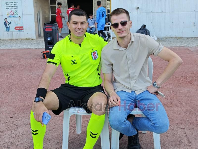 SUBÜ Akyazı Sağlık Futbol Takımı İlk Katıldığı Turnuvada Kupa ile Döndü!
