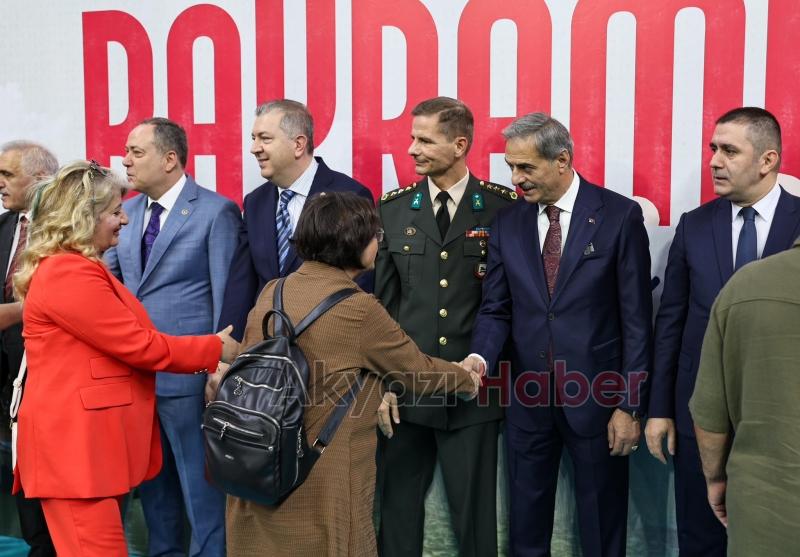 Sakarya'da şehir protokolü bayramlaştı