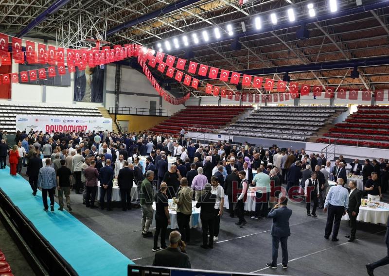 Sakarya'da şehir protokolü bayramlaştı