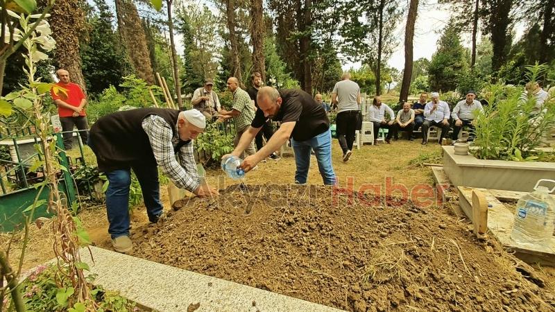 Cengiz Hacıeyüpoğlu Dualarla Son Yolculuğuna Uğurlandı. 