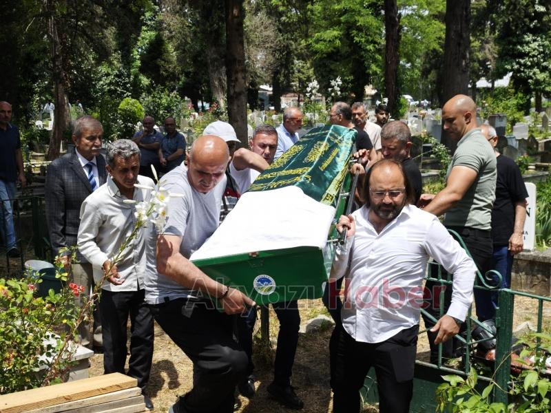 Cengiz Hacıeyüpoğlu Dualarla Son Yolculuğuna Uğurlandı. 