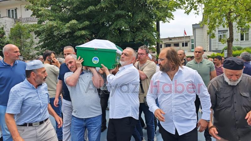 Cengiz Hacıeyüpoğlu Dualarla Son Yolculuğuna Uğurlandı. 