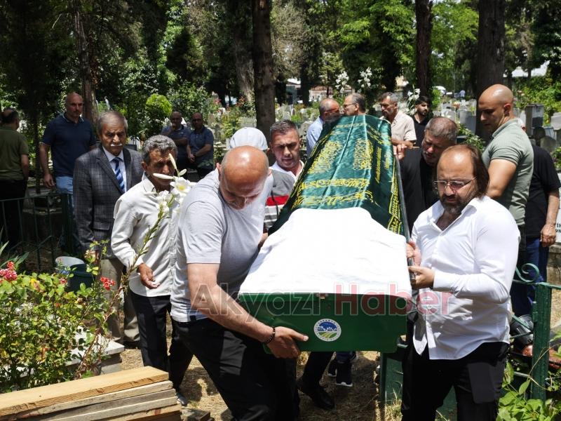 Cengiz Hacıeyüpoğlu Dualarla Son Yolculuğuna Uğurlandı. 