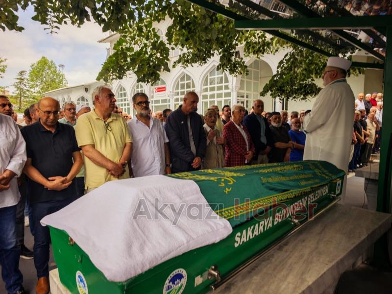 Cengiz Hacıeyüpoğlu Dualarla Son Yolculuğuna Uğurlandı. 