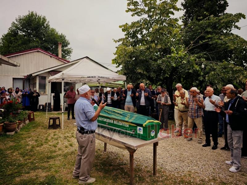 Cengiz Hacıeyüpoğlu Dualarla Son Yolculuğuna Uğurlandı. 