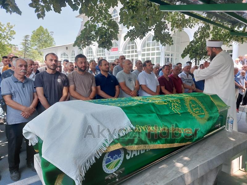 Zeki Özkat Defnedildi