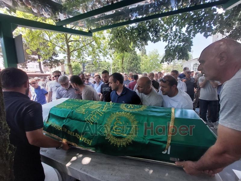 Zeki Özkat Defnedildi