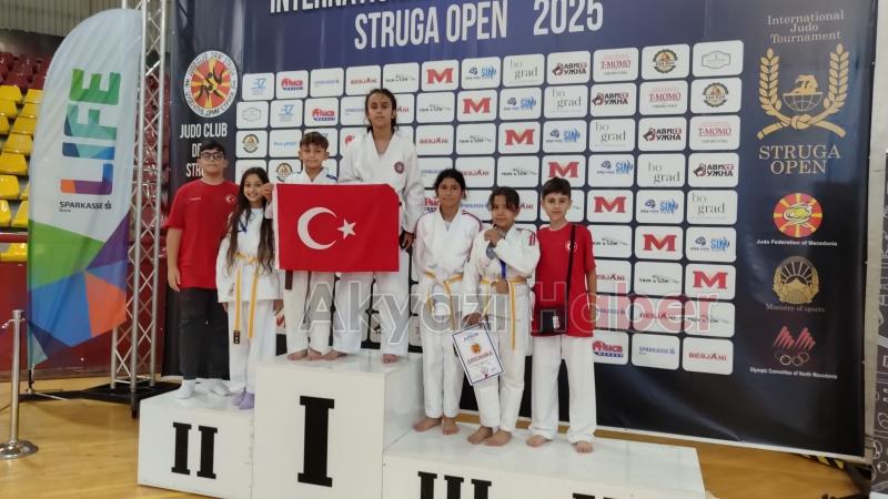 Sakaryalı Judocular Makedonya’da Madalyaları Topladı