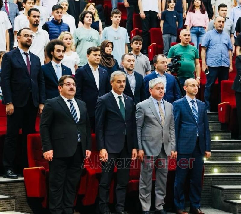 Genç yazılımcılar ödüllerini aldı