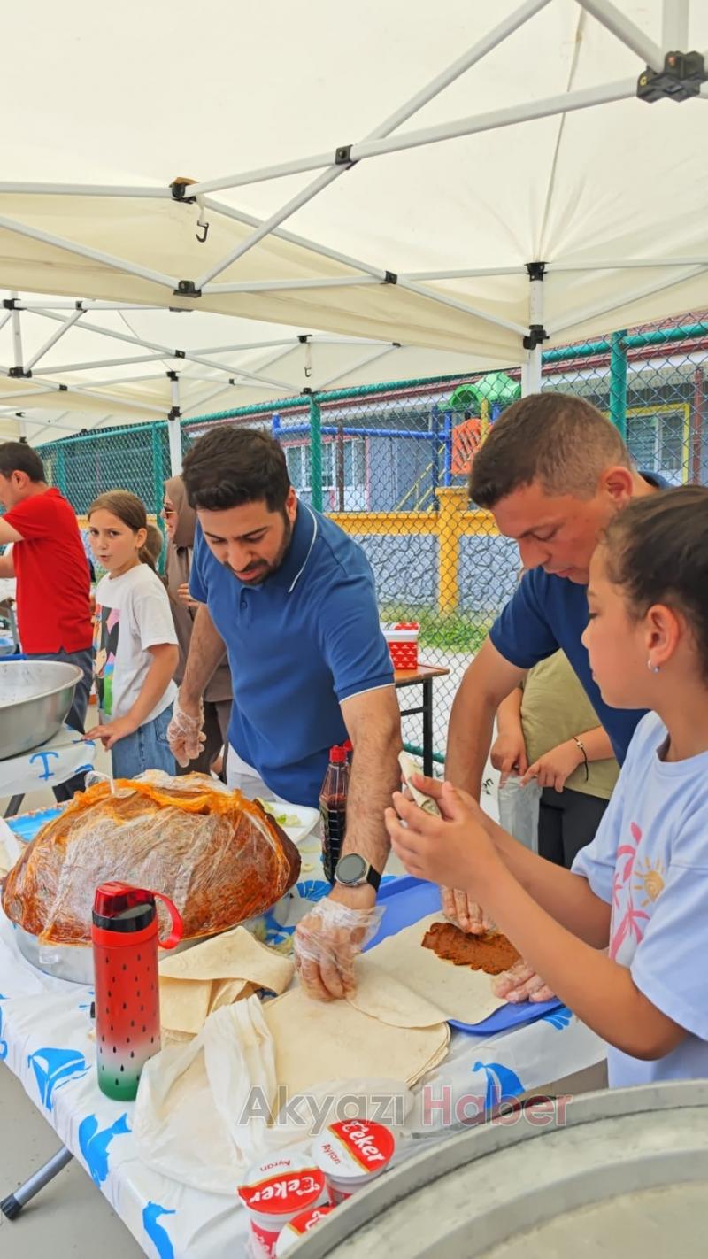 İnönü İlkokulu öğrencileri Filistin için kermes düzenledi