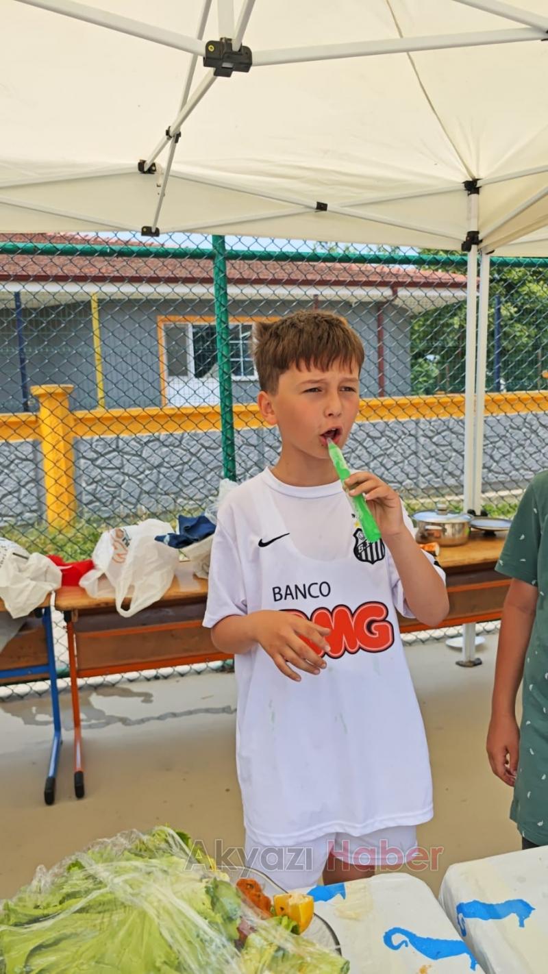 İnönü İlkokulu öğrencileri Filistin için kermes düzenledi