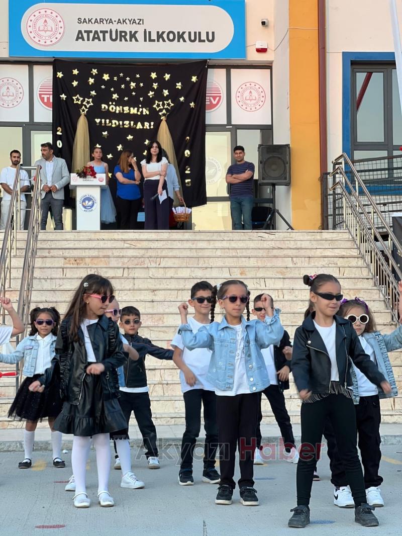 Akyazı Atatürk ilkokulu 4.sınıfta mezuniyet ve yıl sonu etkinliği 