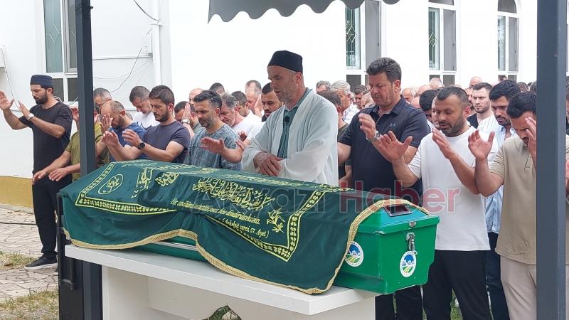 Genç yaşta kalp krizi geçiren genç toprağa verildi