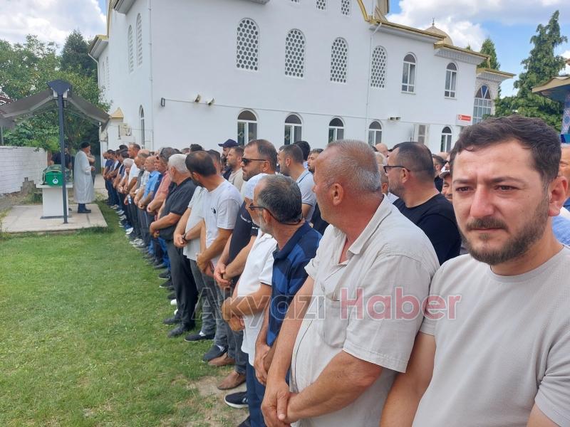 Genç yaşta kalp krizi geçiren genç toprağa verildi