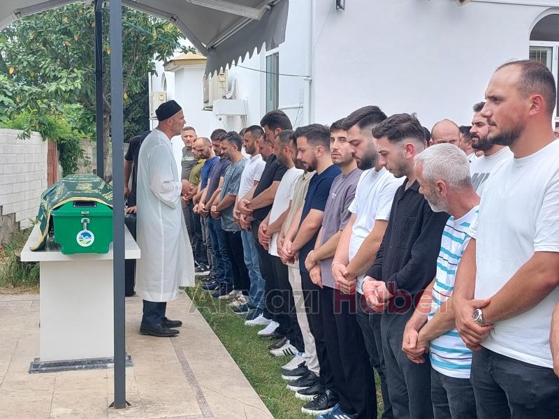 Genç yaşta kalp krizi geçiren genç toprağa verildi