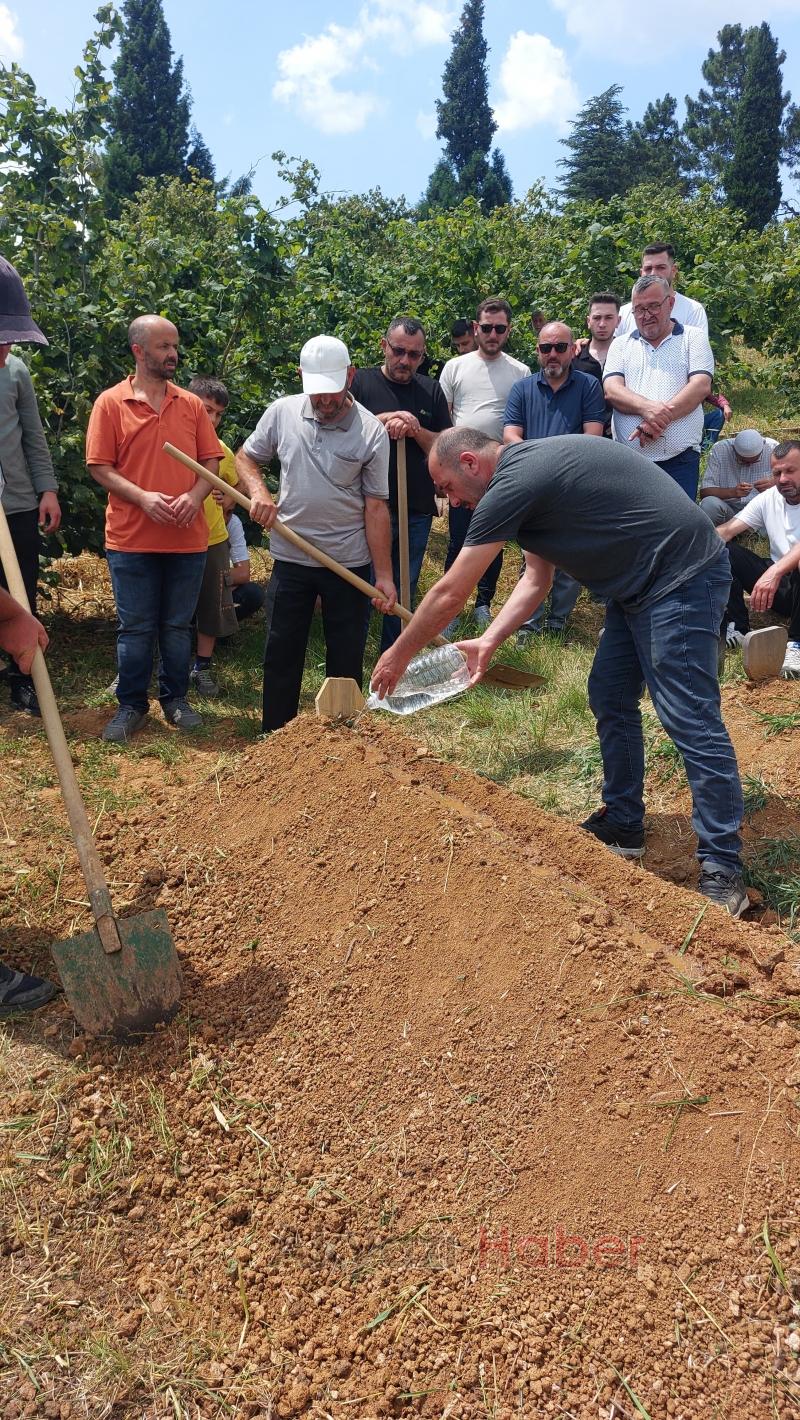 Genç yaşta kalp krizi geçiren genç toprağa verildi