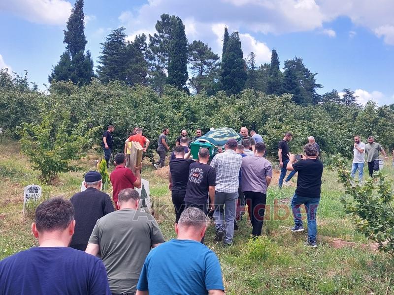 Genç yaşta kalp krizi geçiren genç toprağa verildi