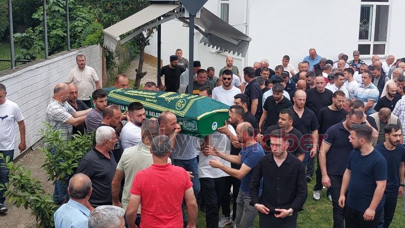 Genç yaşta kalp krizi geçiren genç toprağa verildi