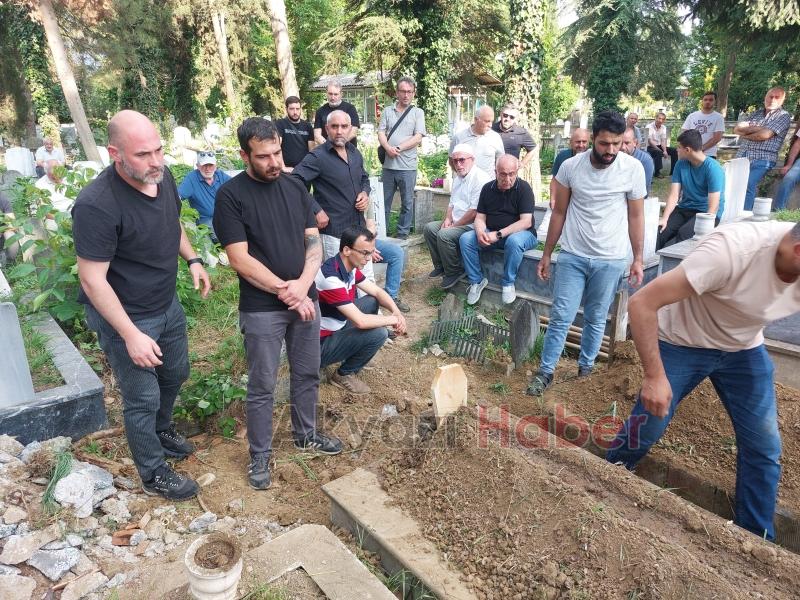 Yaşar Yalın Dualarla Toprağa verildi.