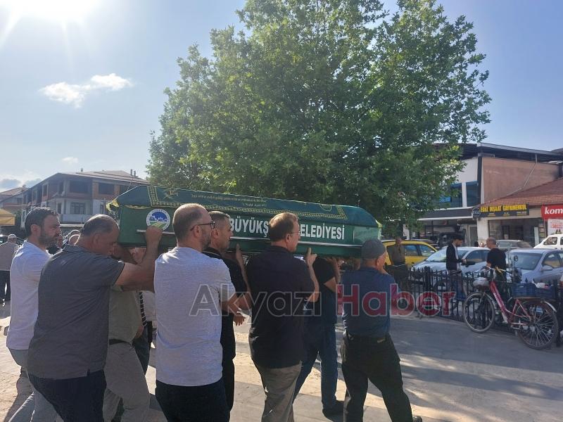 Yaşar Yalın Dualarla Toprağa verildi.
