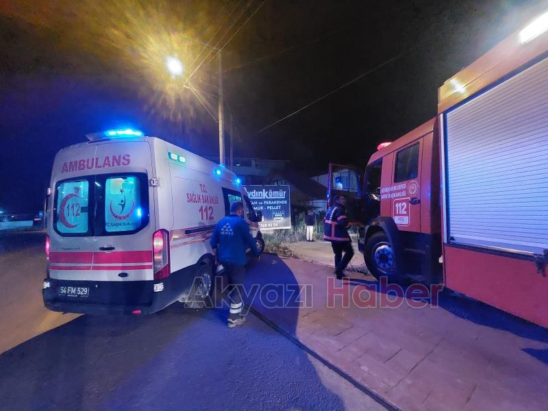 Muhtar direksiyon hakimiyetini kaybetti, otomobil az kalsın eve giriyordu