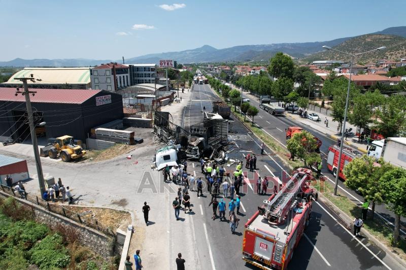 D-650'deki korkunç kazanın dehşeti fotoğraflara yansıdı