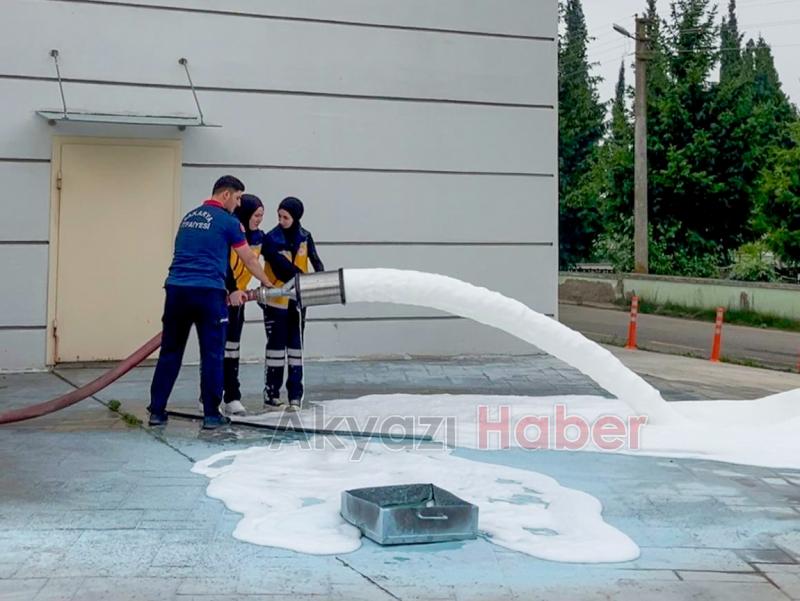 Akyazı Sağlık Hizmetleri MYO öğrencilerine yangın eğitimi