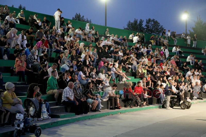 Büyükşehir’in yaz konserleri Elif Kayacan konseriyle devam etti