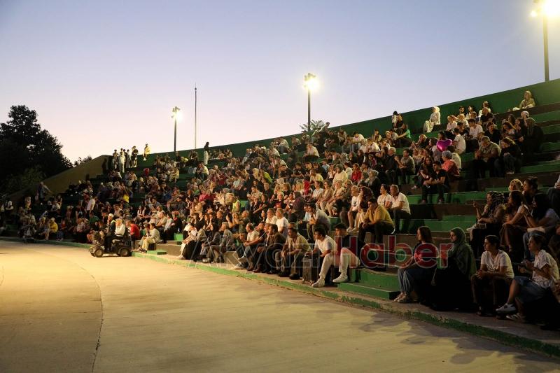 Büyükşehir’in yaz konserleri Elif Kayacan konseriyle devam etti