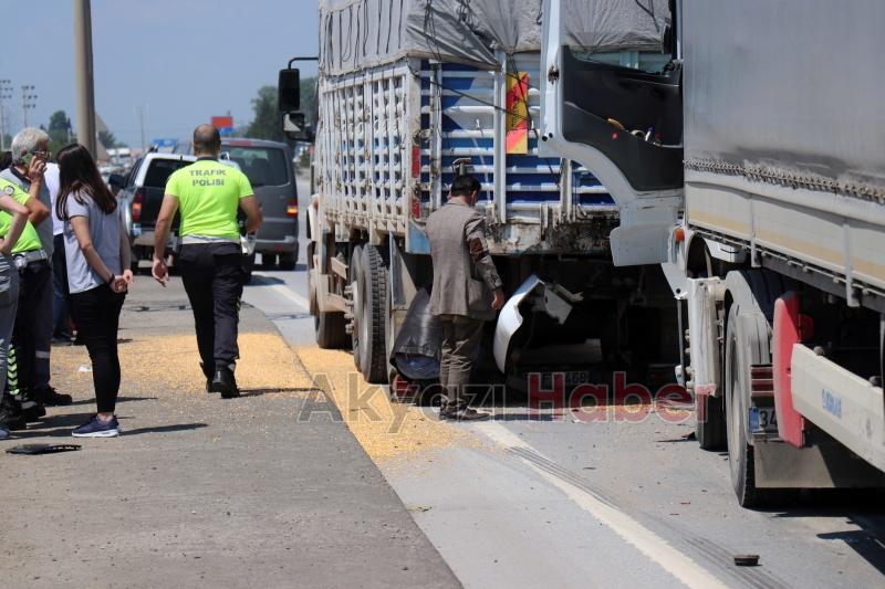 D-100'de 5 araç birbirine girdi