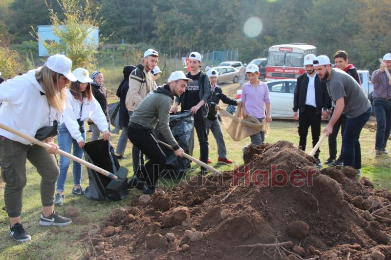 1001 Fidanla Akyazı KYK Öğrenci Hatıra Ormanı Oluşturuldu