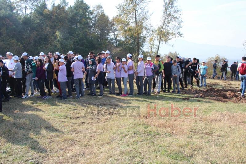 1001 Fidanla Akyazı KYK Öğrenci Hatıra Ormanı Oluşturuldu