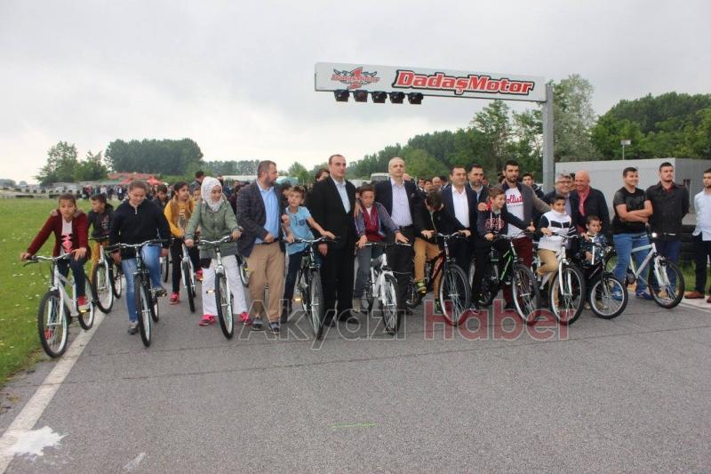 105 Yetim Çocuğa 105 Bisiklet Dağıtımı Gerçekleşti