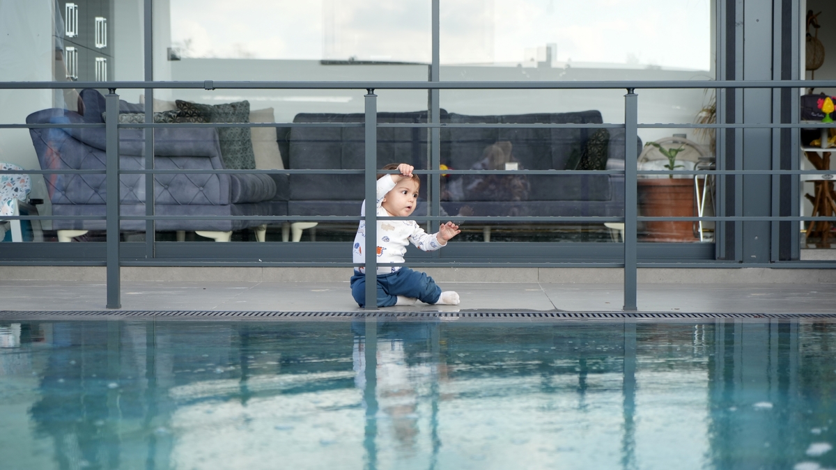 11 dakika suda kalan ve kalbi 3 kez duran 10 aylık Toprak hayata tutundu 