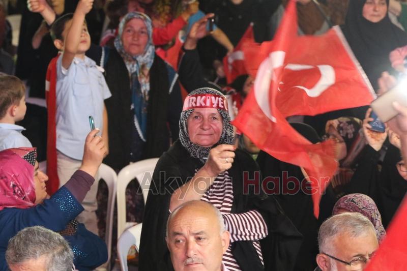 15 Temmuz Etkinlikleri 2.Gece Nöbetinde Akyazı Yine Meydanlarda Doldu Taştı
