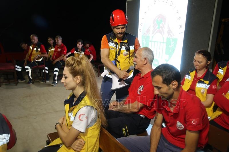 17 AĞUSTOS 1999 DEPREMİ SAYGI İLE ANILDI