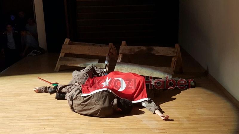 18 Mart Şehitlerini Anma Programı Düzenlendi